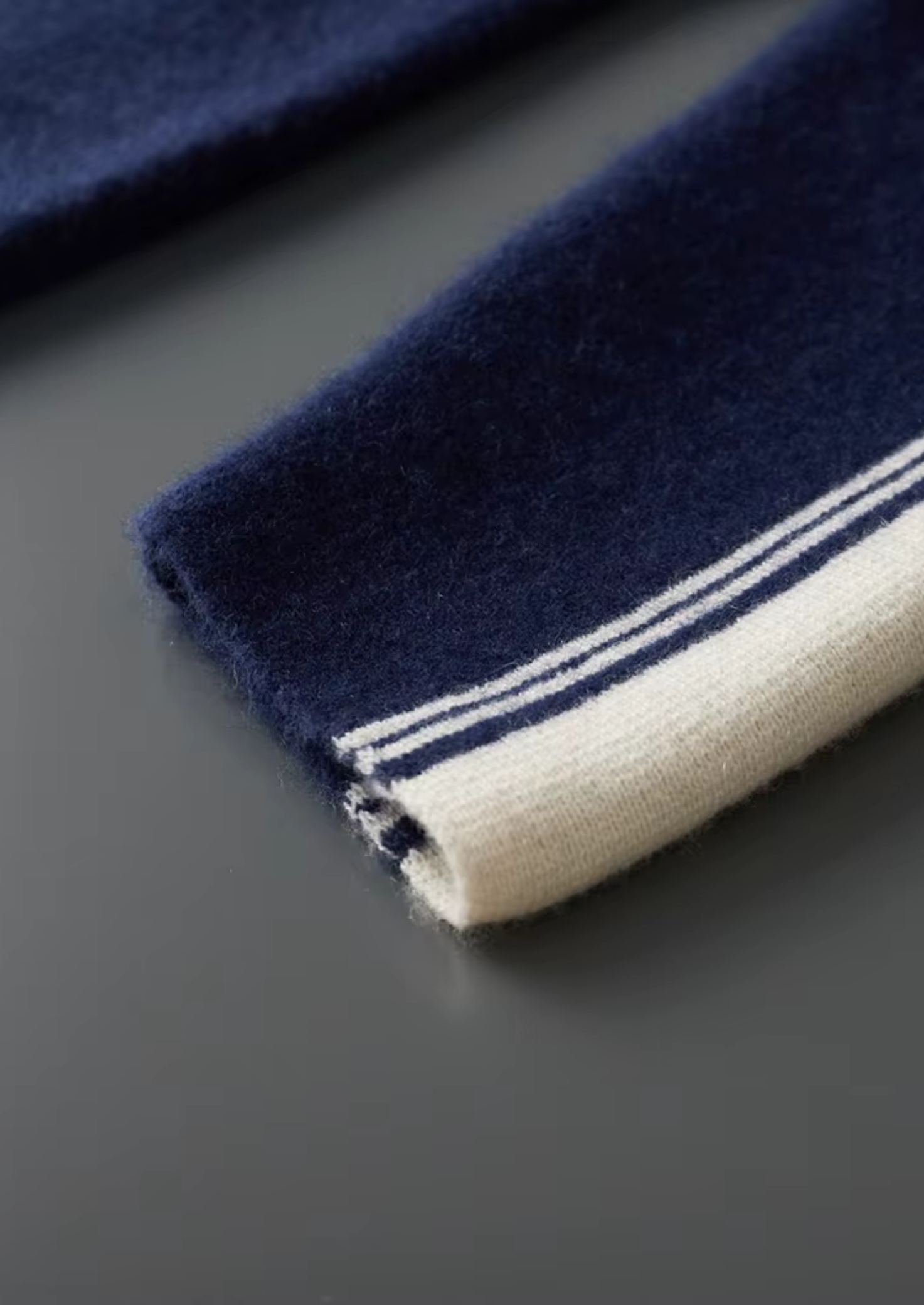 PURE EXTRA-FINE MERINO WOOL NAVY BLUE DAMIEN SET