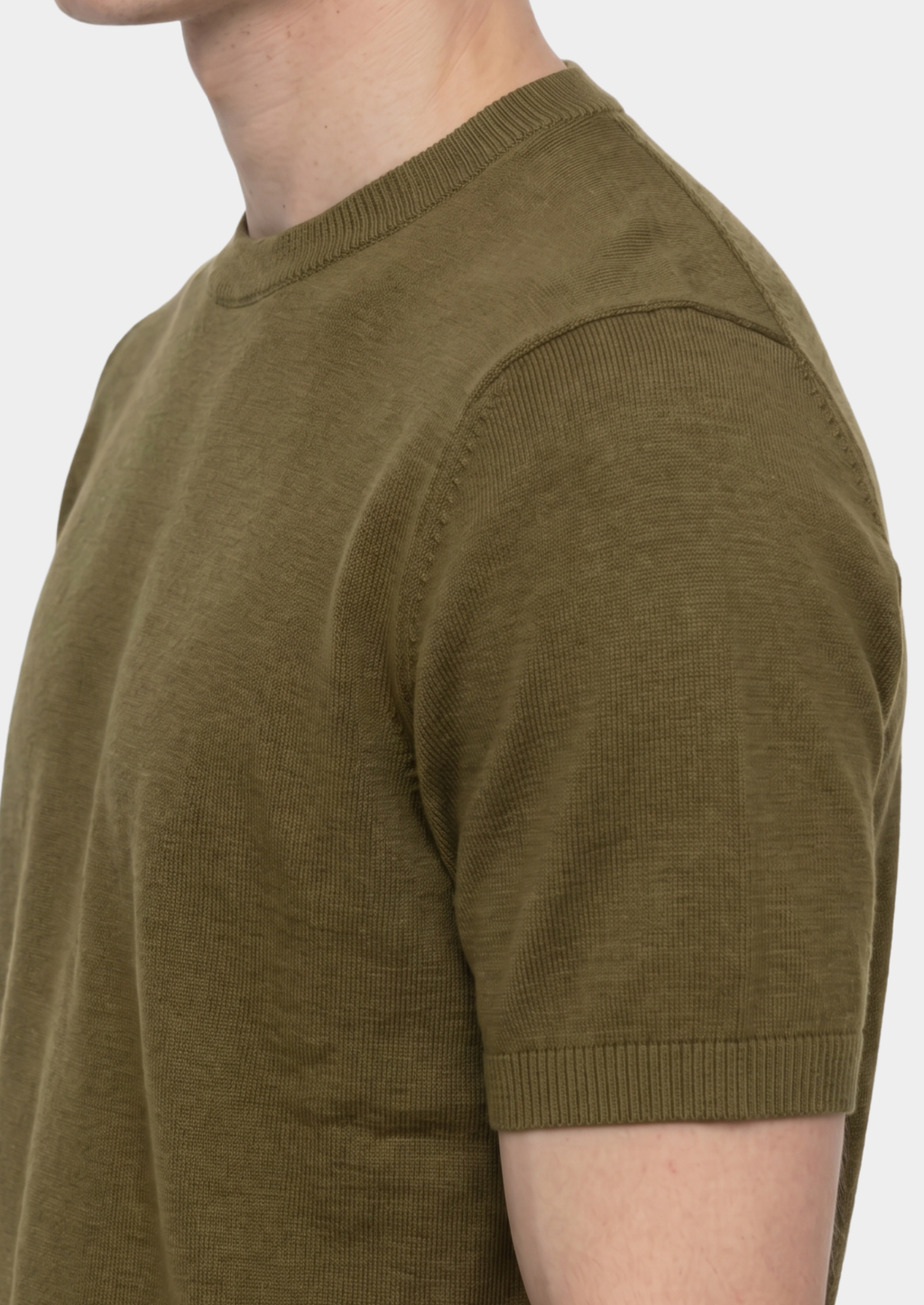 ESSENTIAL OLIVE KNITTED CREWNECK T-SHIRT